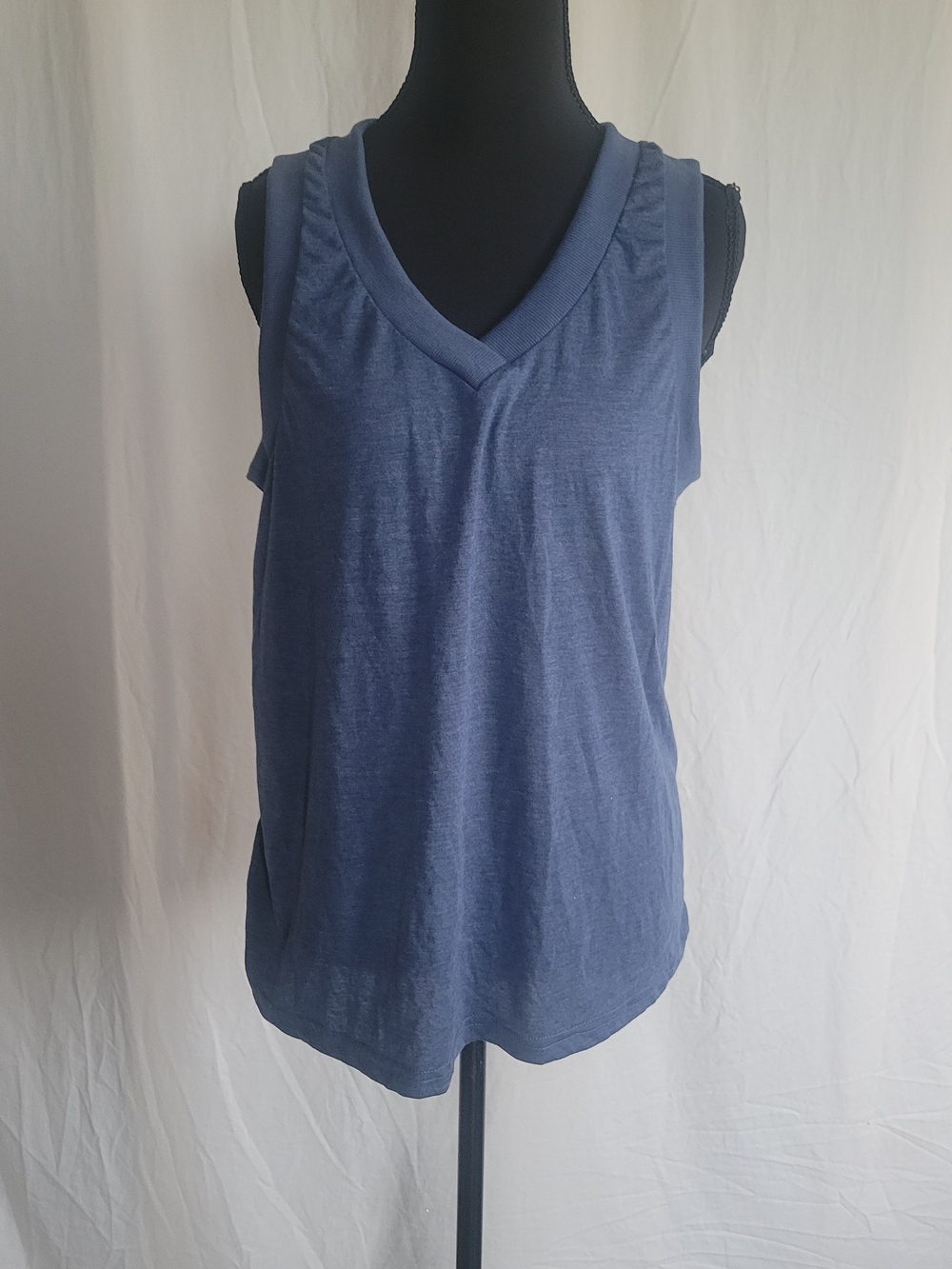 Emery Rose Women's Sleeveless V-Neck Tank Top | Navy Blue | Size Large
